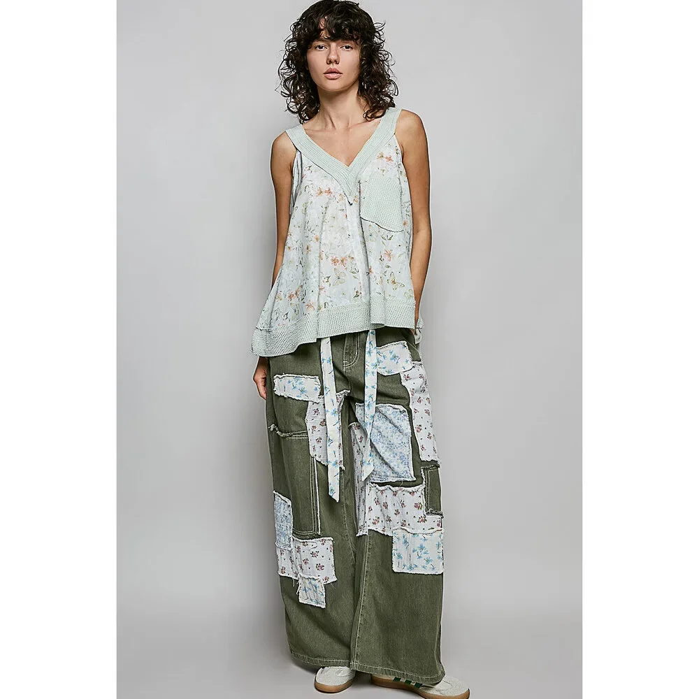 POL Floral V-Neck Tank with Front Pocket